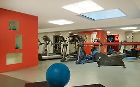 Novotel Montreal Center